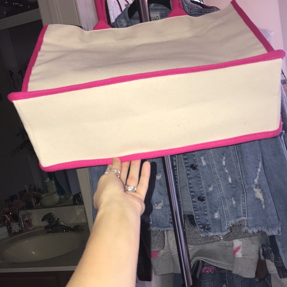 💕Gorgeous Juicy Couture Tote 💕💕💕 New w tags!! This is A must have 👑💕 - Picture 8 of 8